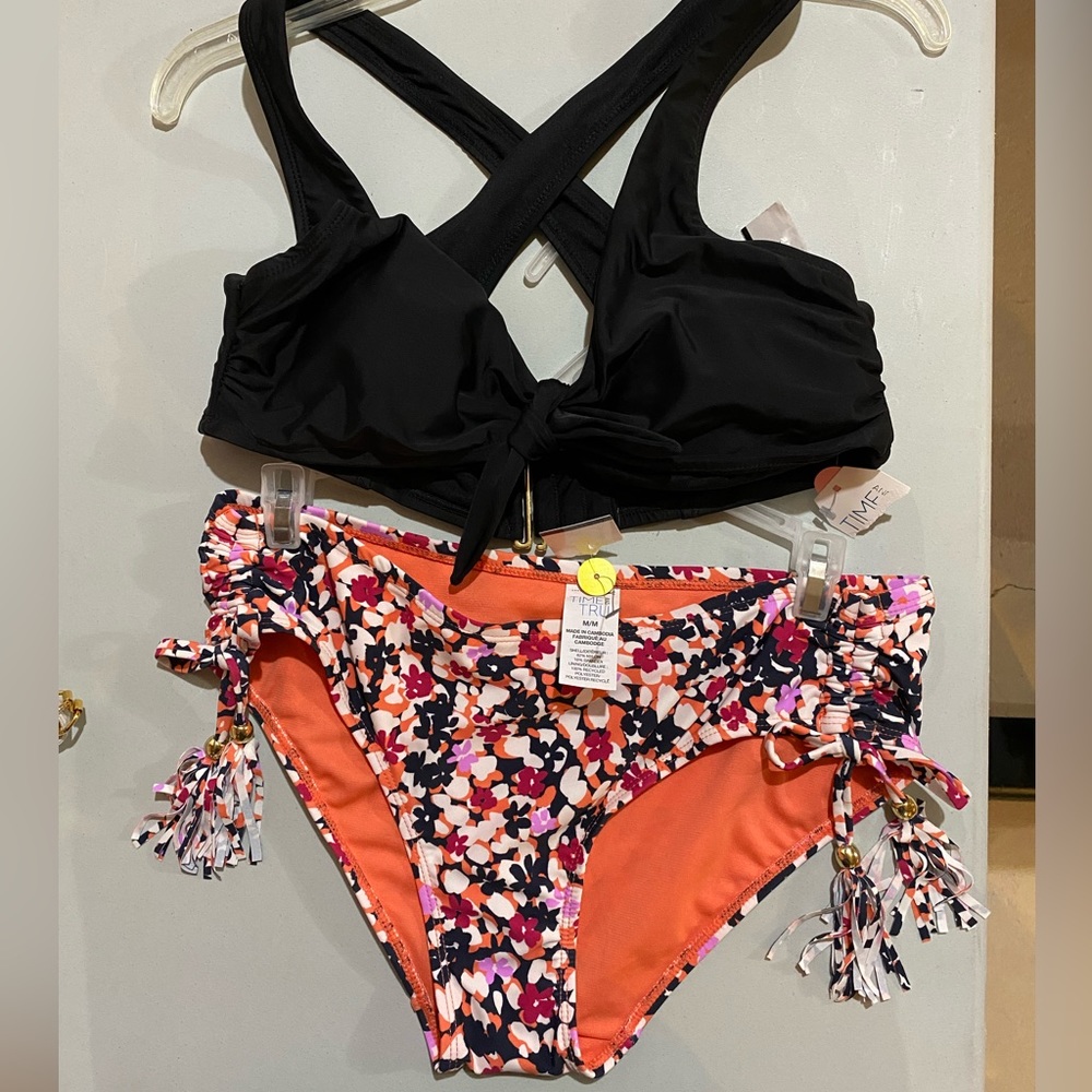 NWT bikini set